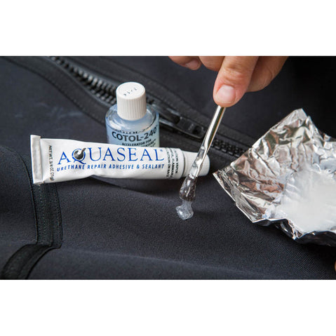 Gear Aid Aquaseal FD Adhesive w/ Cure Accelerator use 2