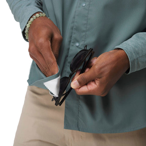 NRS Men's Switch Hybrid Long-Sleeve Shirt in Slate model detail