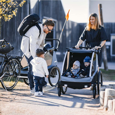 Thule Courier Bicycle Trailer/Stroller in Aegean Blue lifestyle