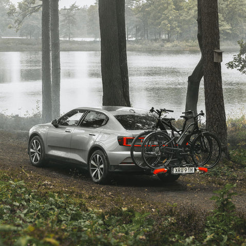 Thule Epos 2-Bike HItch Rack in Black lifestyle