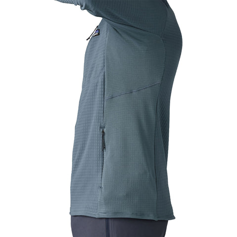 Patagonia Men's R1 Jacket in Utility Blue model side