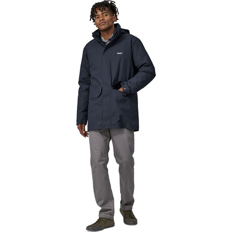 Patagonia Men's Tres 3-in1 Parka in Black model pokcet