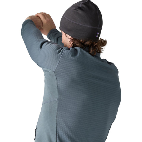 Patagonia Men's R1 Jacket in Utility Blue model back