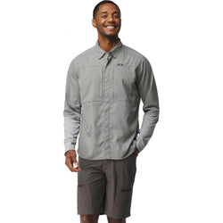 NRS Men's Switch Hybrid Long-Sleeve Shirt in Pebble model front