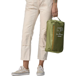 Patagonia Black Hole Duffel 70L in Unity Fitz/Ink Black model packed