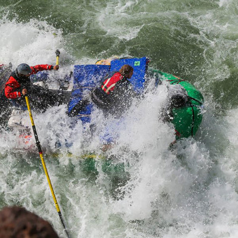 Cataract SGG Composite Raft Oar Shaft lifestyle