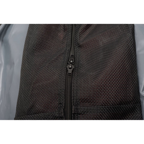 AIRE Raft Bag zip close