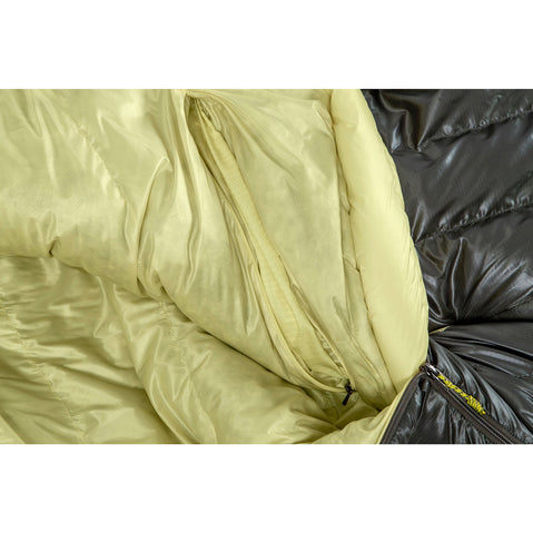 Nemo Women's Disco 15-Degree Endless Promise Down Sleeping Bag interior open