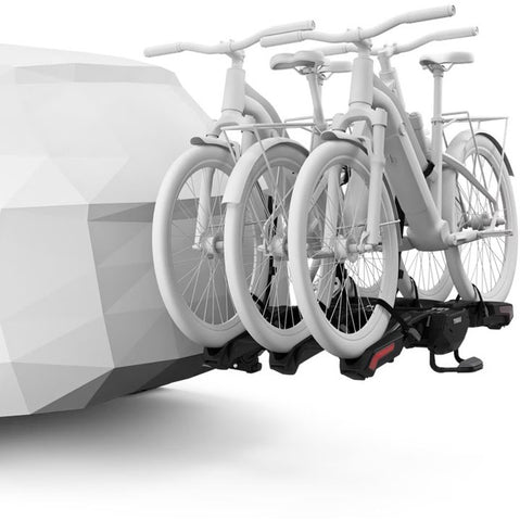 Thule Epos 3-Bike HItch Rack in Black attached with bikes