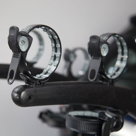 Saris Bones EX 3-Bike Trunk Rack strap