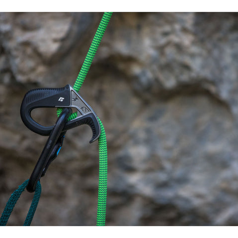 Black Diamond ATC Pilot Belay Device in Black detail