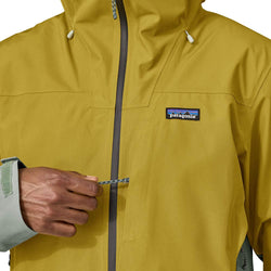 Patagonia Men's Storm Shift Jacket Shrub Green chest pocket