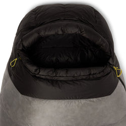 Mountain Hardwear Phantom 15 Degree Down Sleeping Bag in Glacial draft collar
