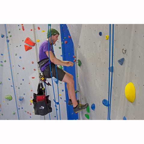 Metolius Safe Tech Waldo SB Harness in Black lifestyle