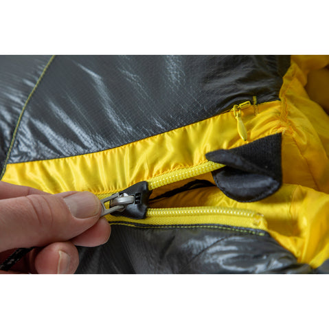 Nemo Sonic 0 Degree Down Sleeping Bag in Goodnight Gray/Goldfinch zipper
