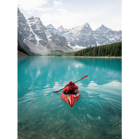 Werner Pack-Tour M Fiberglass Pack Raft Paddle lifestyle