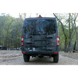 Kuat Transfer V2 3-Bike Hitch Rack in Black attach with car