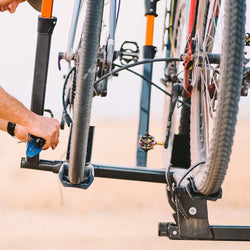 Kuat Sherpa 2.0 2 Bike Hitch Rack side view close up of bikes on rack