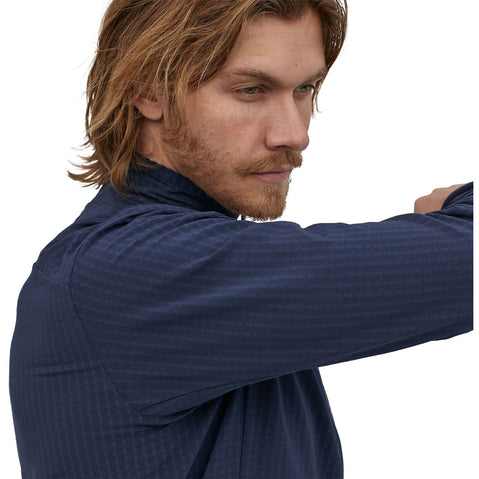 Patagonia Men's R1 TechFace Jacket shoulder stretch
