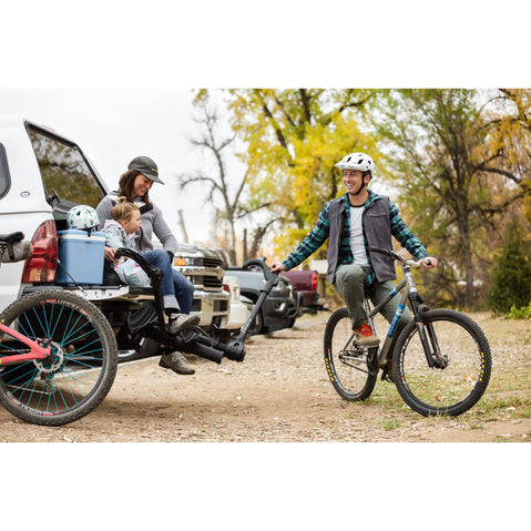 Kuat Transfer V2 1-Bike Hitch Rack in Black lifestyle