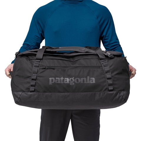 Patagonia Black Hole Duffel 70L in Black model front