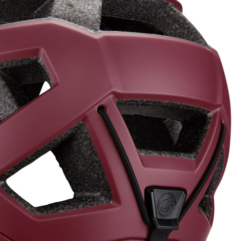 Mammut Crag Sender Rock Climbing Helmet in Blood Red detail