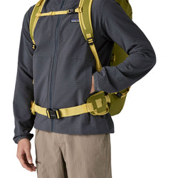 Patagonia Men's R1 TechFace Jacket pack-friendly pockets