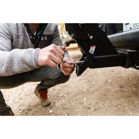 Kuat Transfer V2 1-Bike Hitch Rack in Black lifestyle