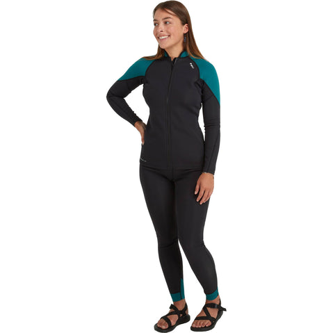 NRS Women's HydroSkin 1.5 Jacket in Black/Harbor model front
