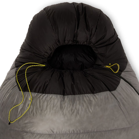 Mountain Hardwear Phantom 15 Degree Down Sleeping Bag in Glacial draft collar