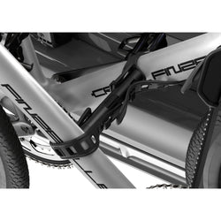Thule OutWay Hanging 3 Bike Trunk Rack in Silver/Black lock