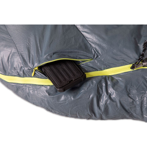 Nemo Men's Kayu 30-Degree Down Sleeping Bag pocket