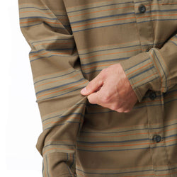 NRS Men's Campfire Flannel Shirt in Desert Horizon model detail