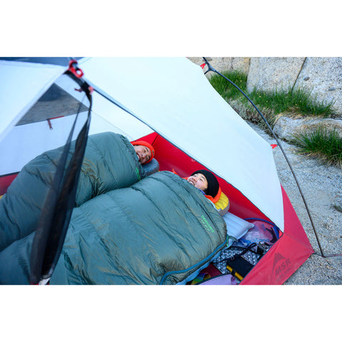 Therm-A-Rest NeoAir Xtherm NXT MAX Sleeping Pad in Neptune lifestyle