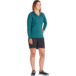 NRS Women's Ava Rashguard Hoodie in Mediterranea model front