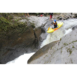 Werner Bandit 3-Piece Travel Fiberglass Canoe Paddle lifestyle